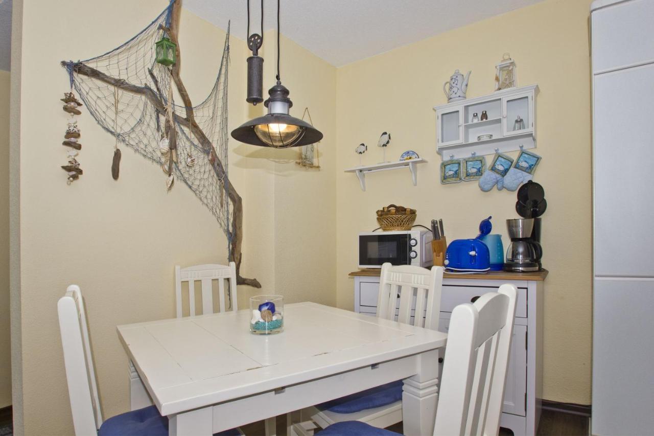 Strandnahe 2-Raum-Ferienwohnung Mit Balkon - Strandhaus Moenchgut Fewo 10 Lobbe Extérieur photo